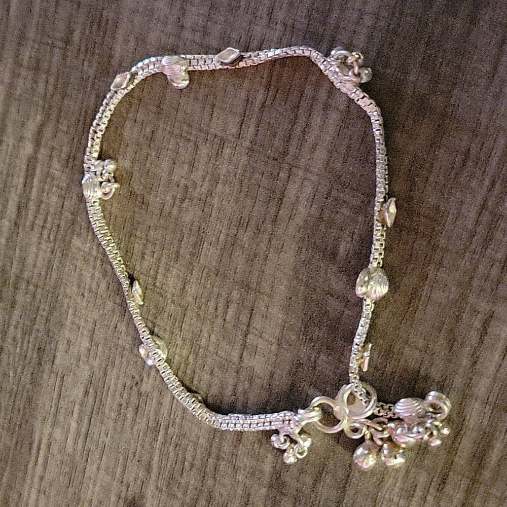 Ankle bracelet